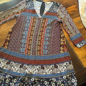 One The Land Boho top EUC Free with 2 item bundle!